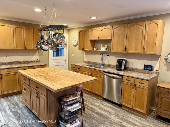 Property Photo: 92 Fairview NY 12405