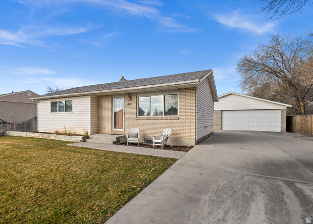 Property Photo:  861 E Daisy Ave  UT 84094 