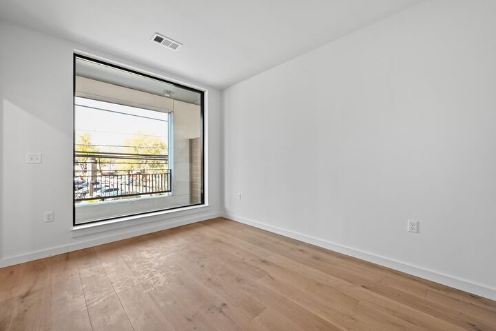 Property Photo: 2209 S 1st Street 218 TX 78704