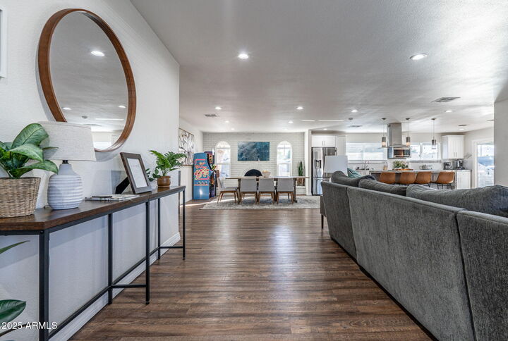 Property Photo: 10625 N 26th Street AZ 85028