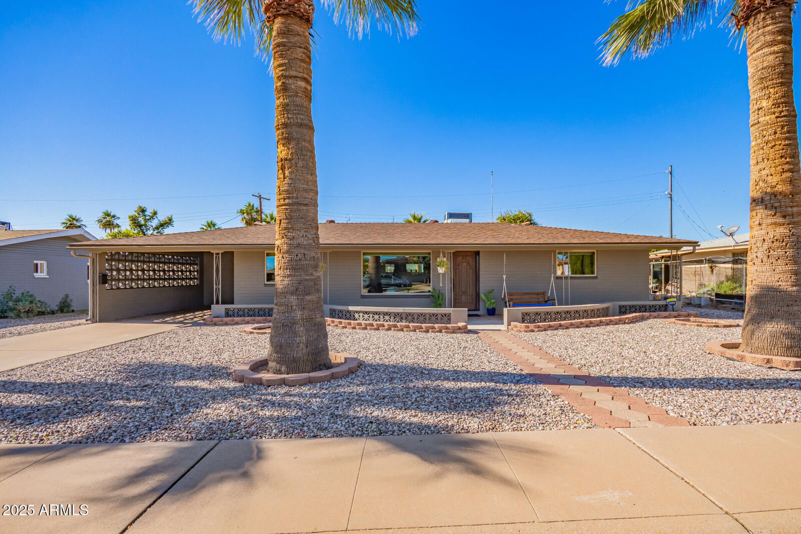 Property Photo:  532 N 54th Street  AZ 85205 