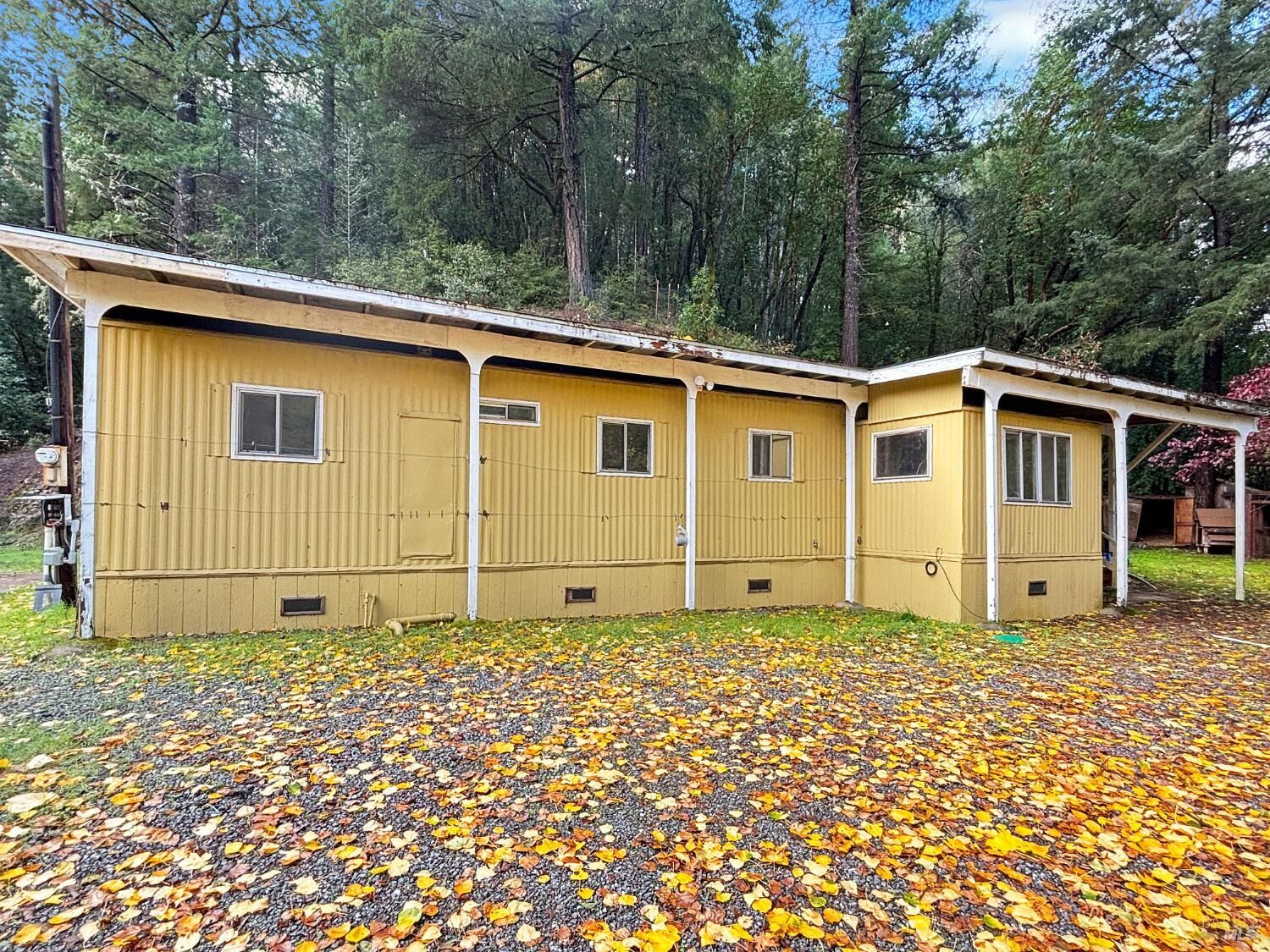 Property Photo: 5011 Canyon Road CA 95490