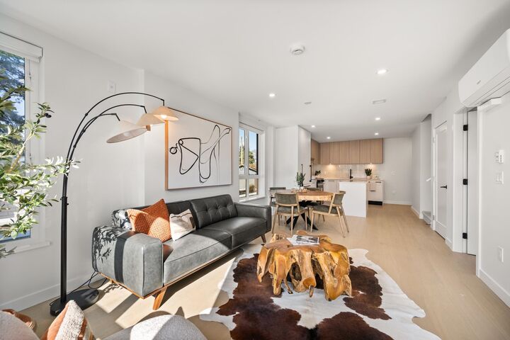 Property Photo: 5398 207 Street 109 BC V3A 2E6