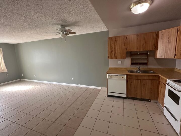 1122 King Albert Avenue 104 — photo 1