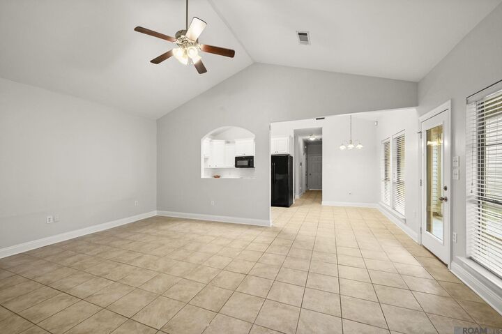 Property Photo:  15052 Rimrock Ct  LA 70819 
