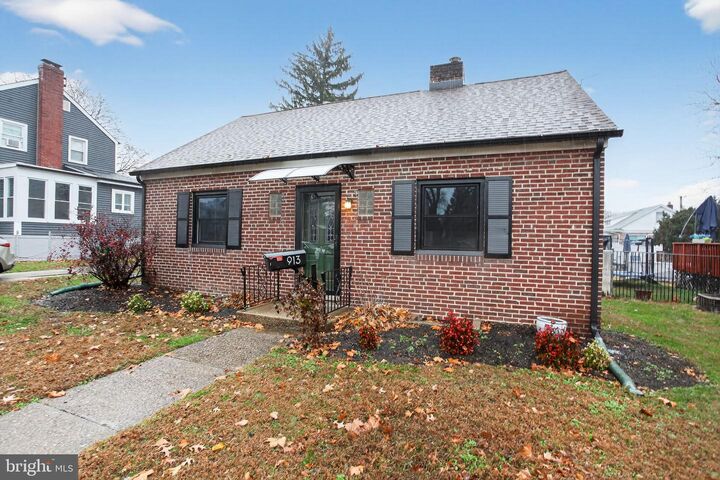 Property Photo:  913 Morris Street  NJ 08030 