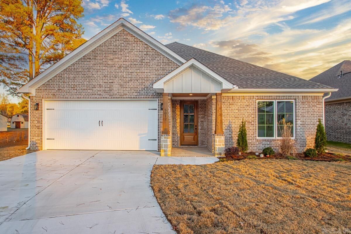 Property Photo:  5012 Skilling Cove  AR 72019 
