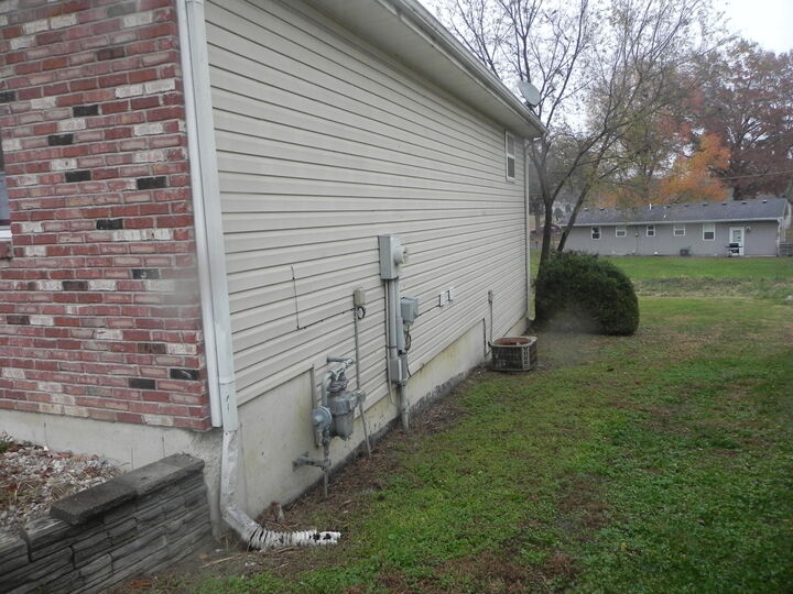 Property Photo:  1234 Evergreen Cir  MO 65233 