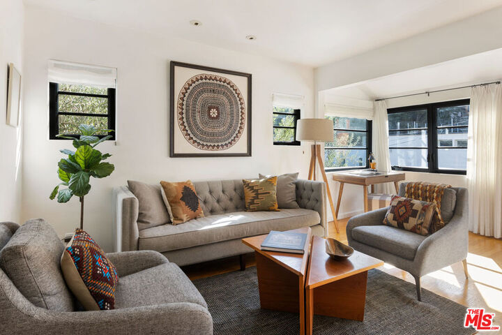 Property Photo: 3117 Berkeley Ave CA 90026