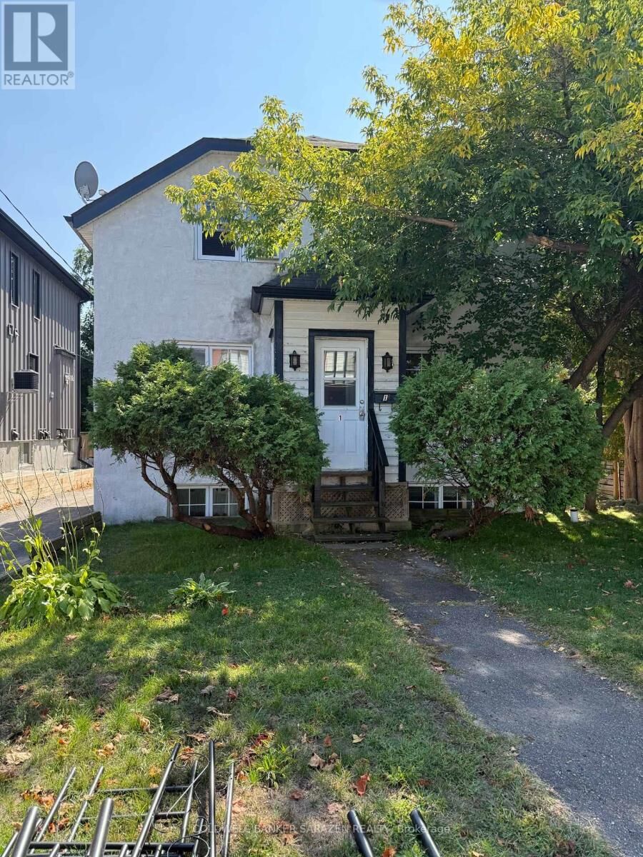 Photo de la propriété: 320 Westhill Avenue ON K1Z 7H6