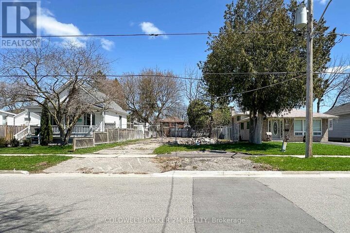 Photo de la propriété:  305 Oshawa Boulevard South  ON L1H 5R9 