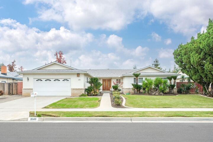 Property Photo:  1646 W Paul Avenue  CA 93711 