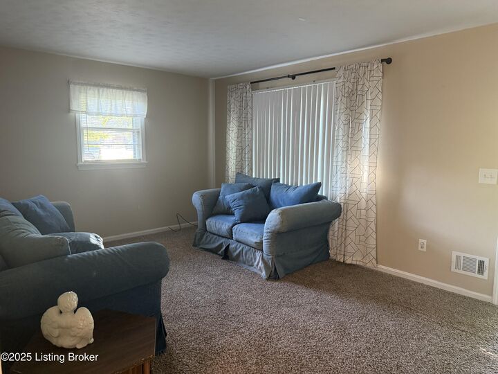 Property Photo: 5301 Adkins Rd KY 40219