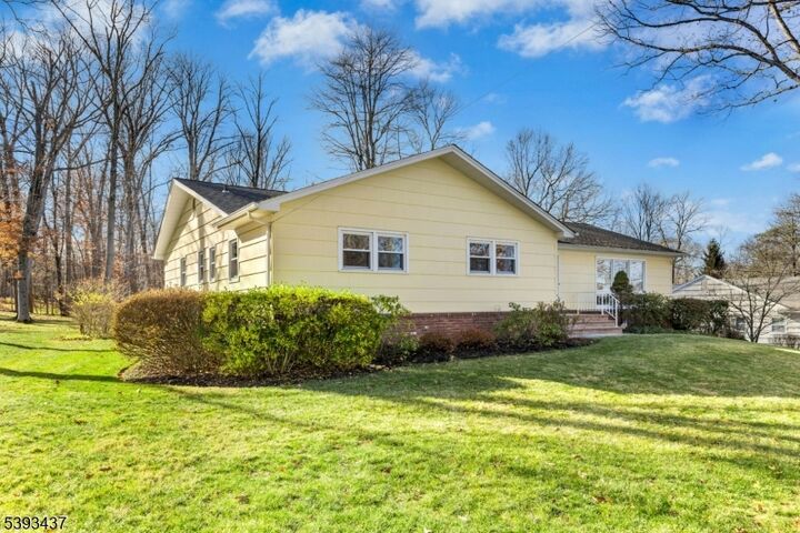 Property Photo: 150 Lenape Lane NJ 07922