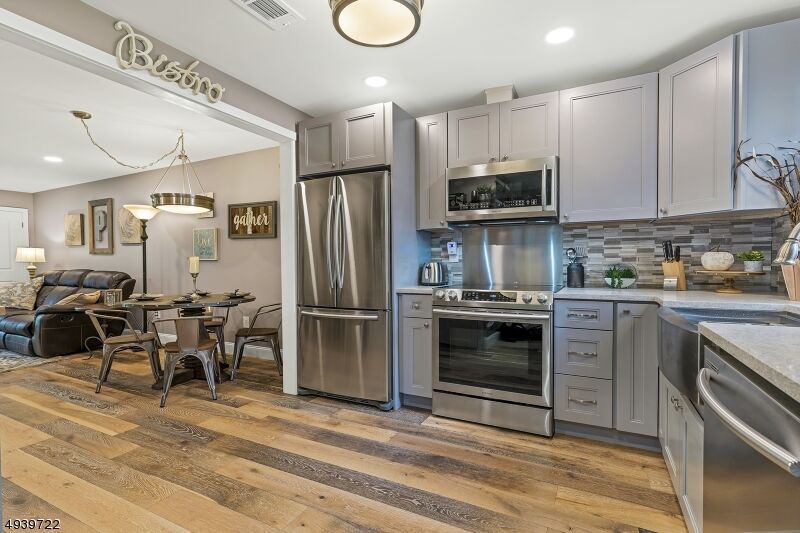 Property Photo: 323 Sparrow Ct NJ 08887