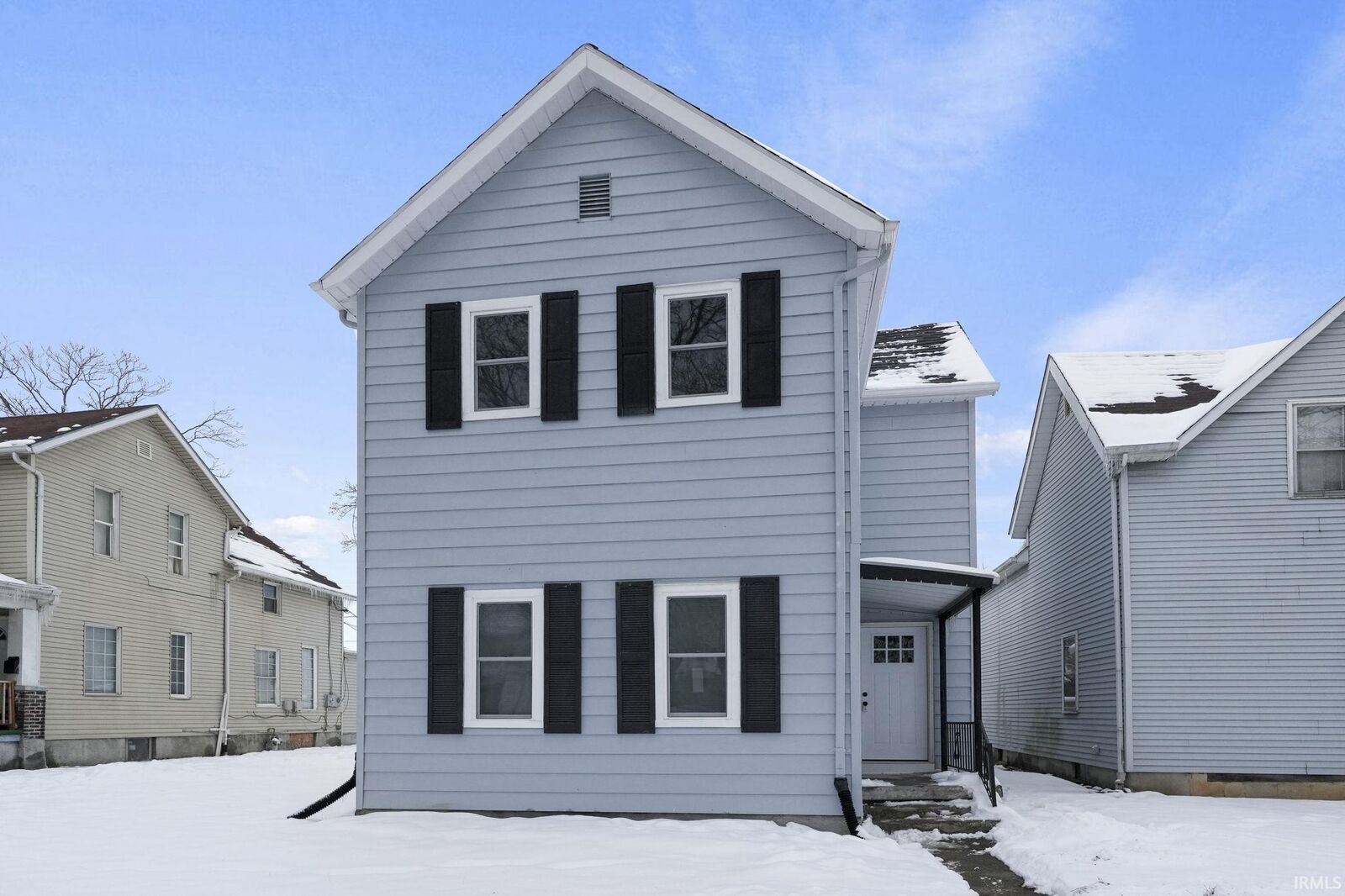 Property Photo: 1429 E Lewis Street IN 46803