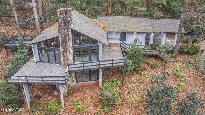 5510 Glen Cove Drive  Knoxville TN 37919 photo