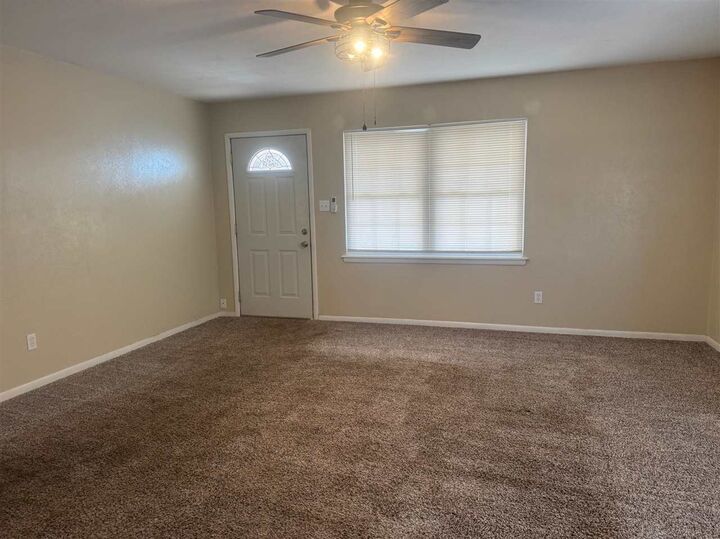 Property Photo:  605 W Harper  OK 73541 