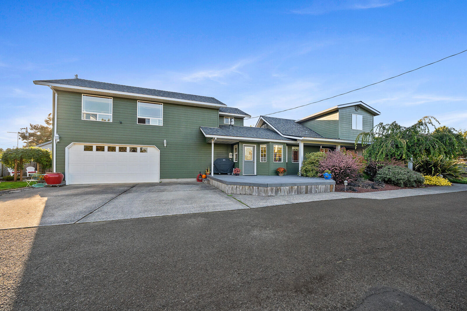 Property Photo:  3607 3rd Street  OR 97141 