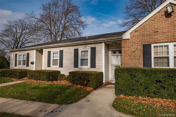 Property Photo: 118 Harbor S NY 11701