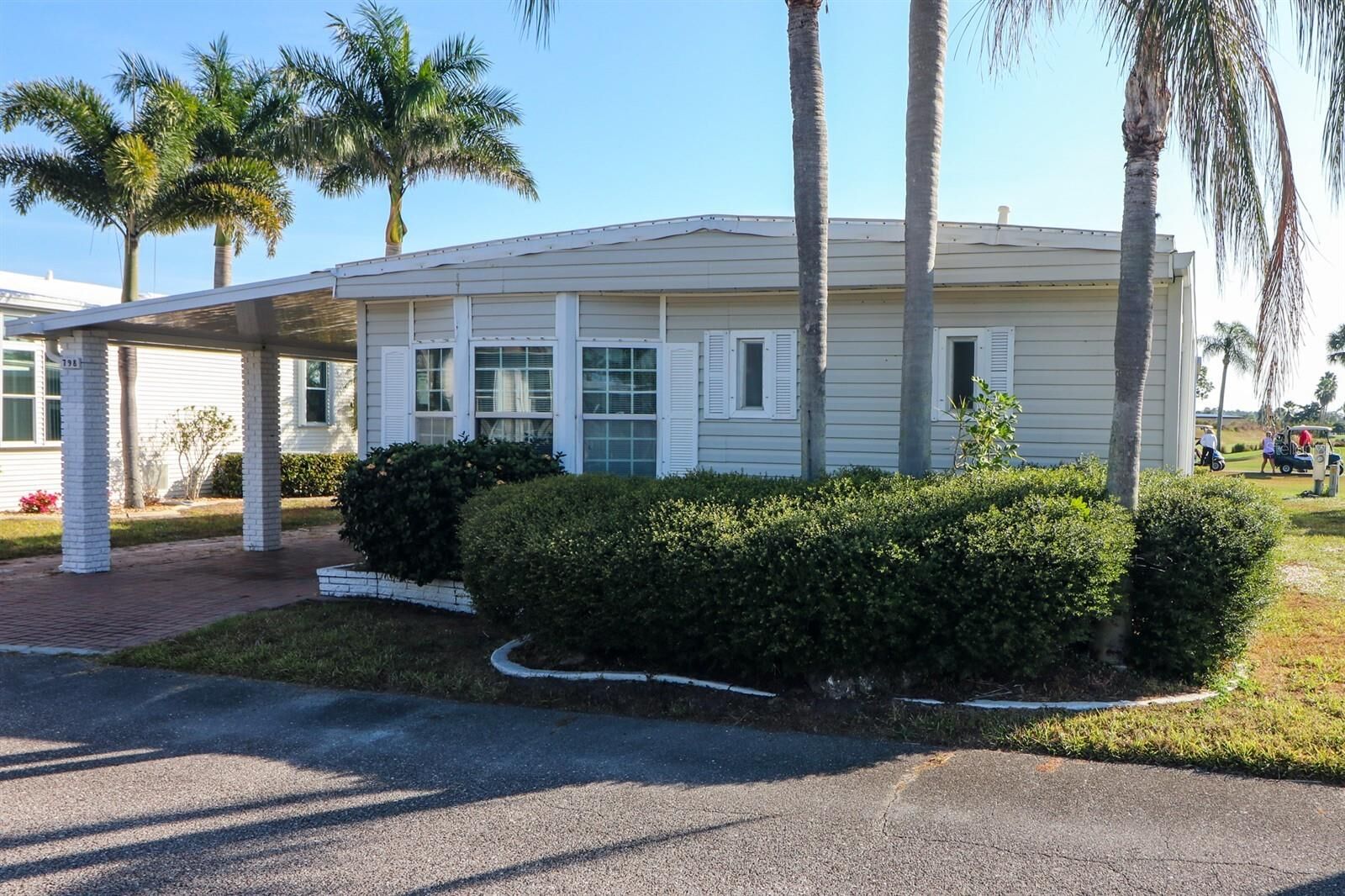 Property Photo:  2100 Kings Highway 798  FL 33980 