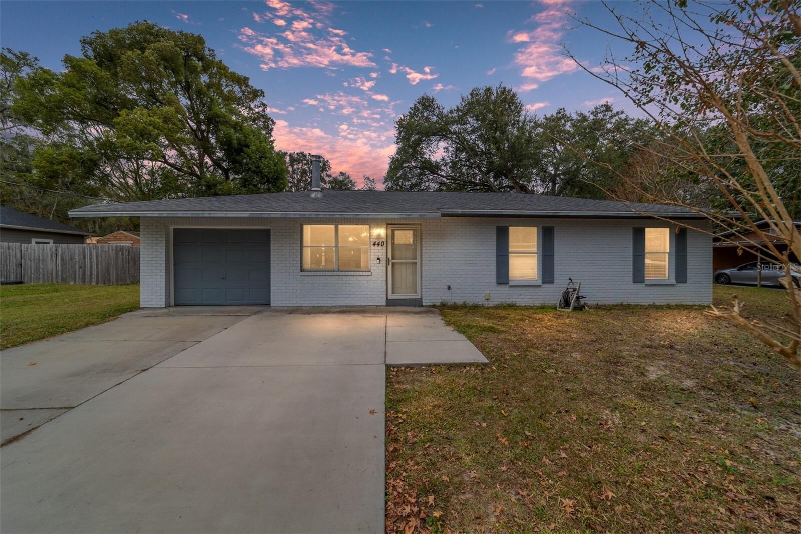 Property Photo: 440 NE 2nd Avenue FL 32696