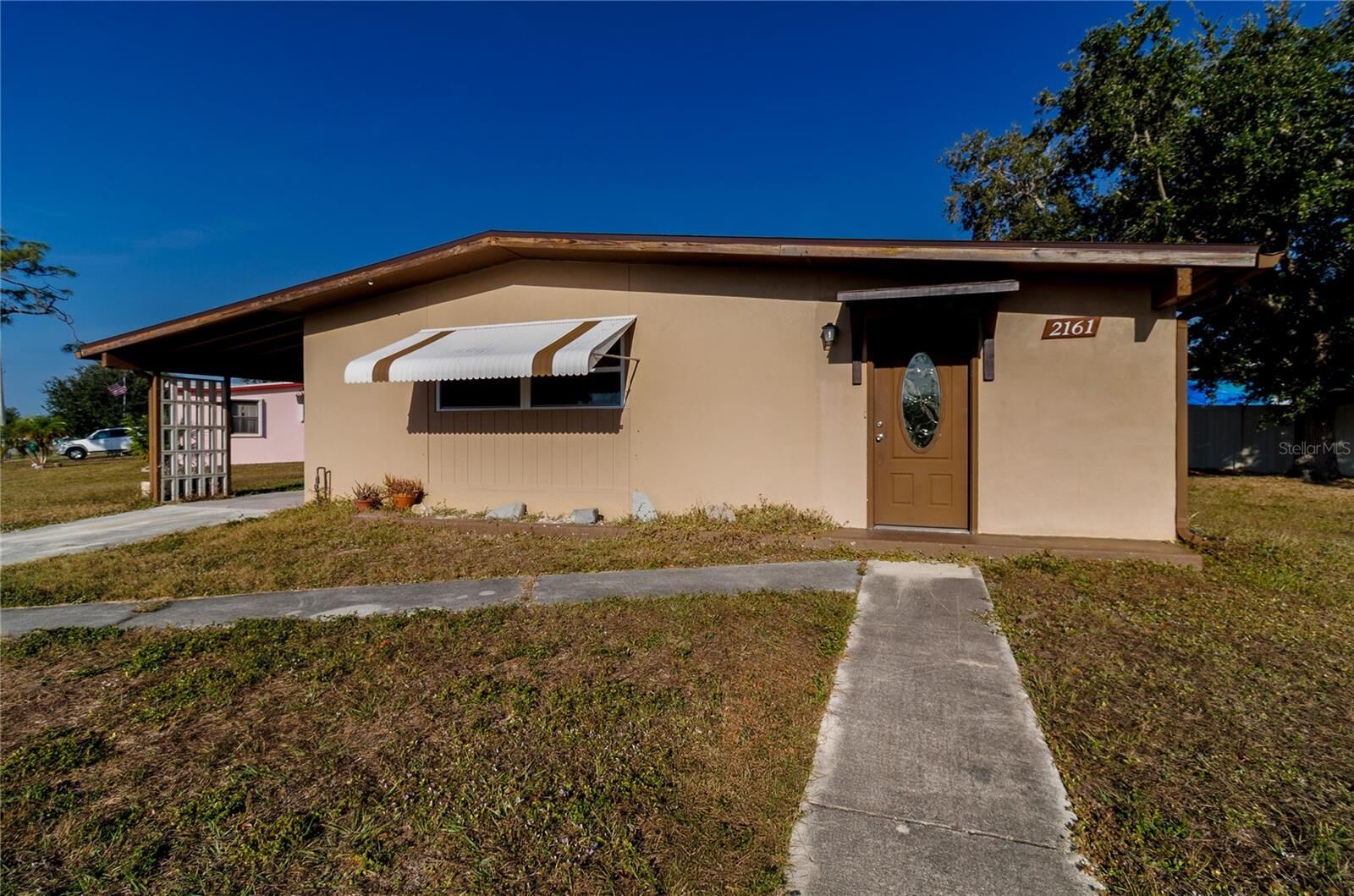 Property Photo:  2161 Hayworth Road  FL 33952 