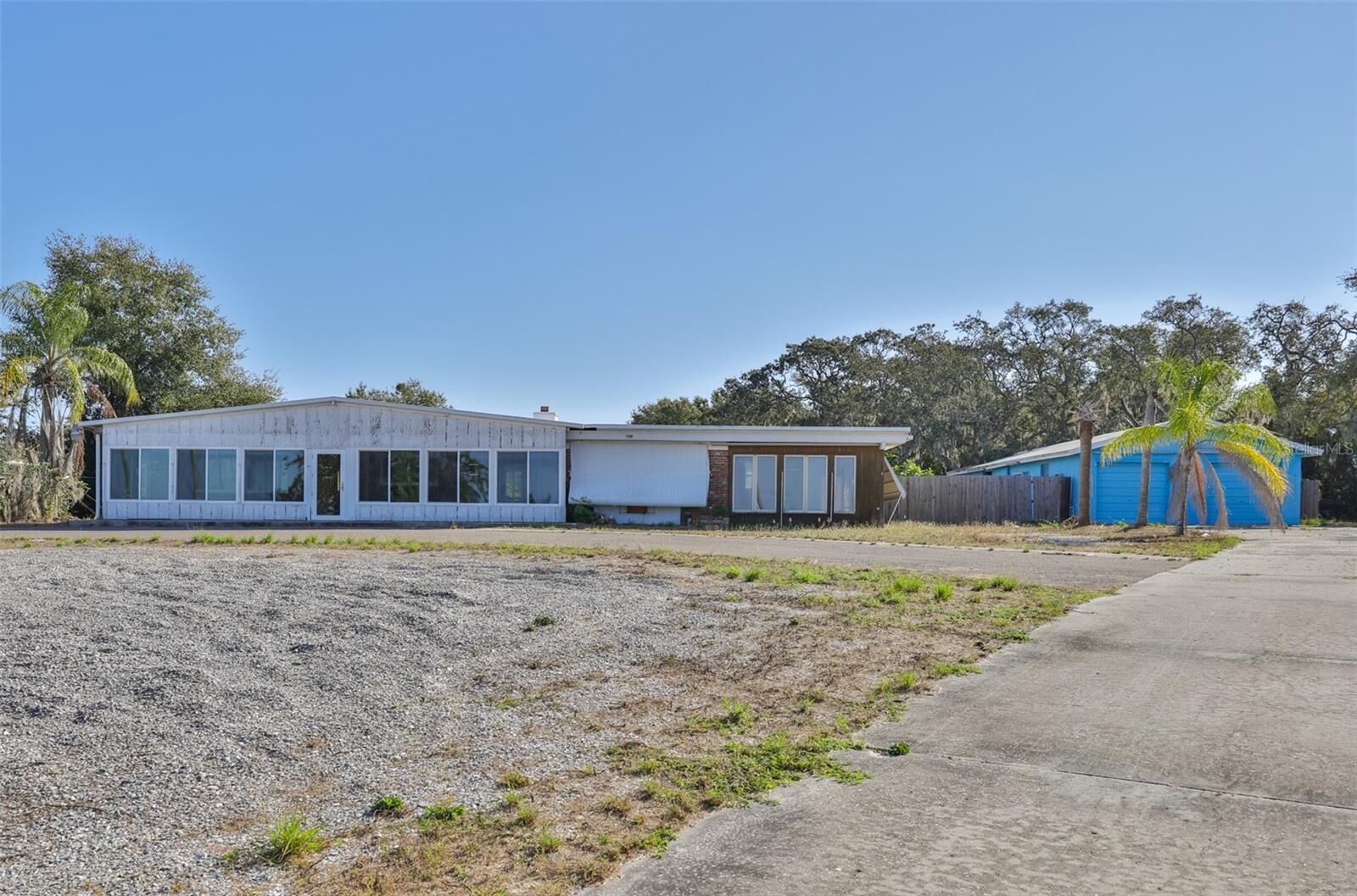 Property Photo:  1706 Saffold Park Drive  FL 33570 