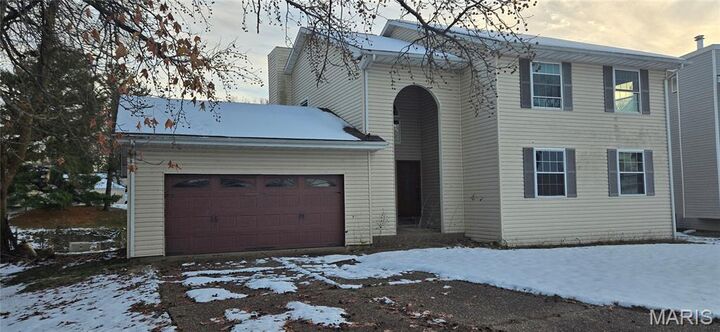 Property Photo: 14 Bayside Court MO 63367