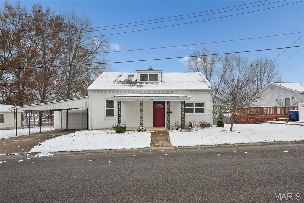 Property Photo:  609 Henry Street  MO 63090 