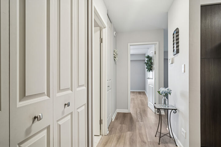 Property Photo: 1605 E Central Road 111B IL 60005