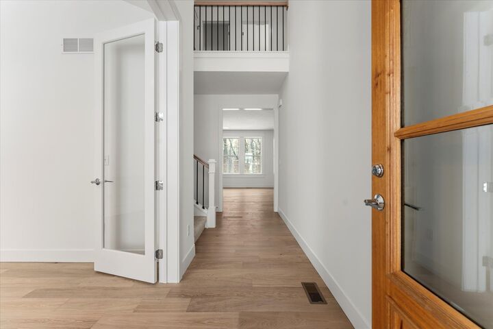 Property Photo:  1403 Ravenwood Drive  IL 61853 