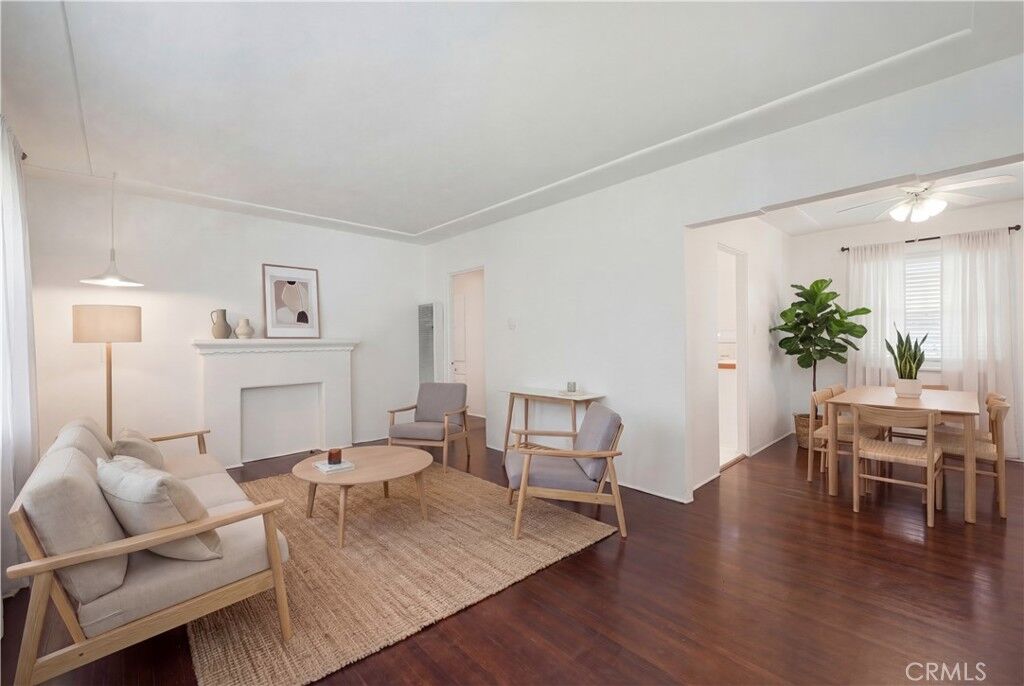 Property Photo:  1120 Chelsea Avenue  CA 90403 