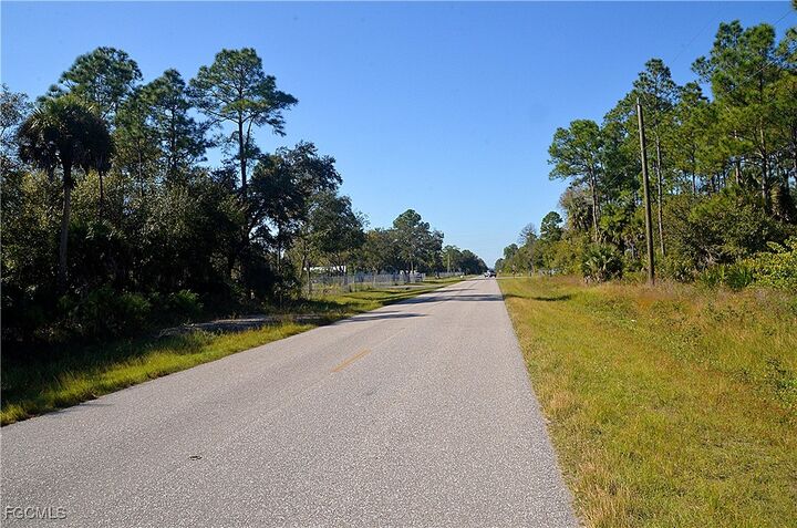 Property Photo: 318 Hunting Club Avenue FL 33440