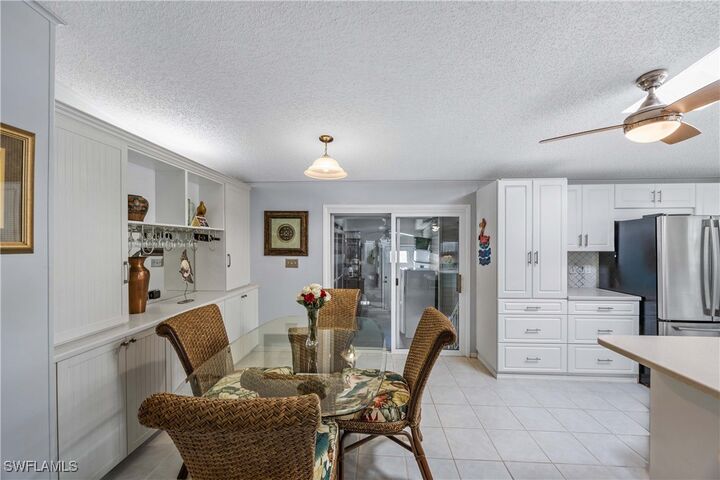 Property Photo: 214 Riverwood Road FL 34114