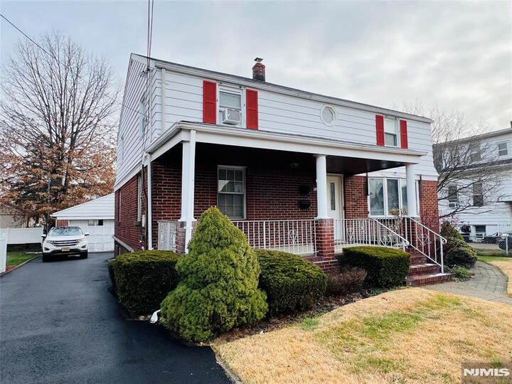 Property Photo:  326 4th Street 1  NJ 07663 