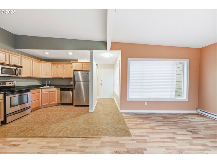 Property Photo: 6220 SW Capitol Hwy 8 OR 97239