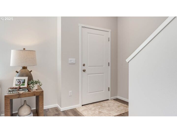 Property Photo: 3549 SW Thomas Ave OR 97080