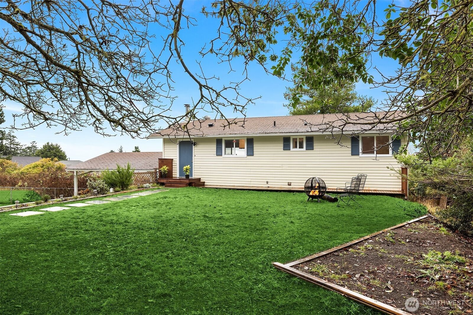 Property Photo: 609 NW Broadway Street WA 98239