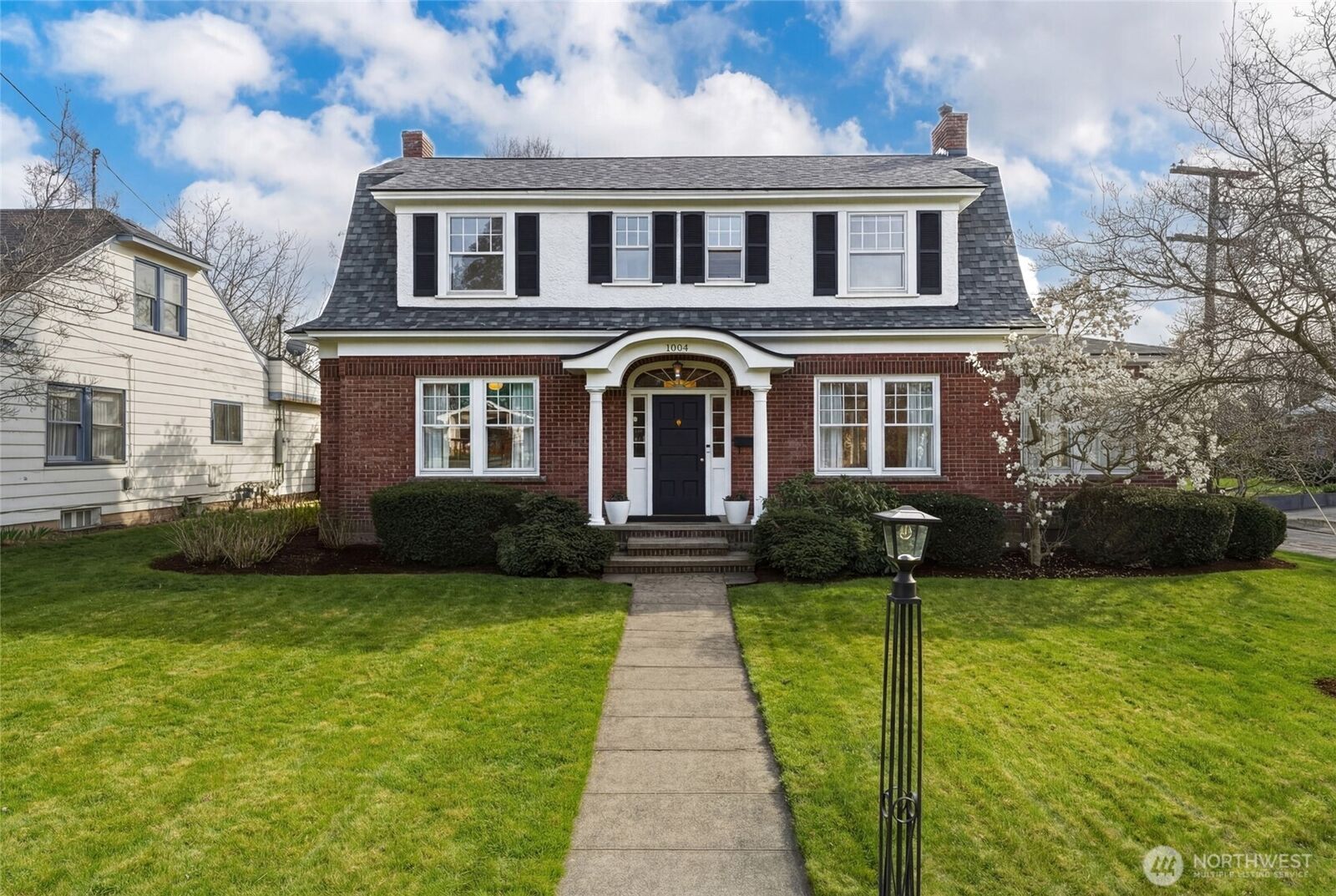 Property Photo: 1004 Boyer Avenue WA 99362