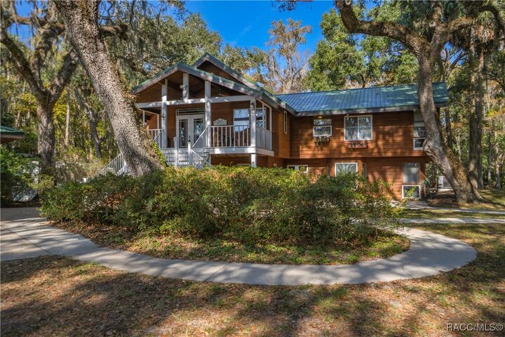 Property Photo: 10631 E Lucas Trail FL 34450