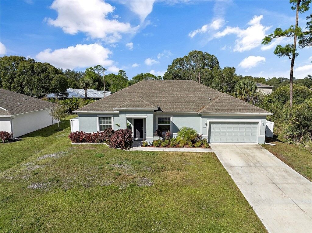 Property Photo: 633 Belfast Terrace FL 32958