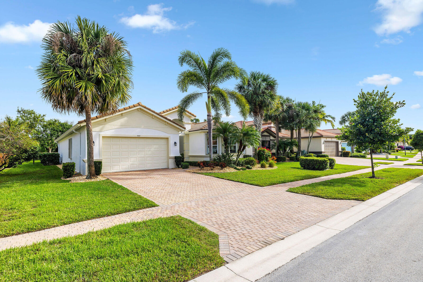 Property Photo: 9362 Isles Cay Drive FL 33446