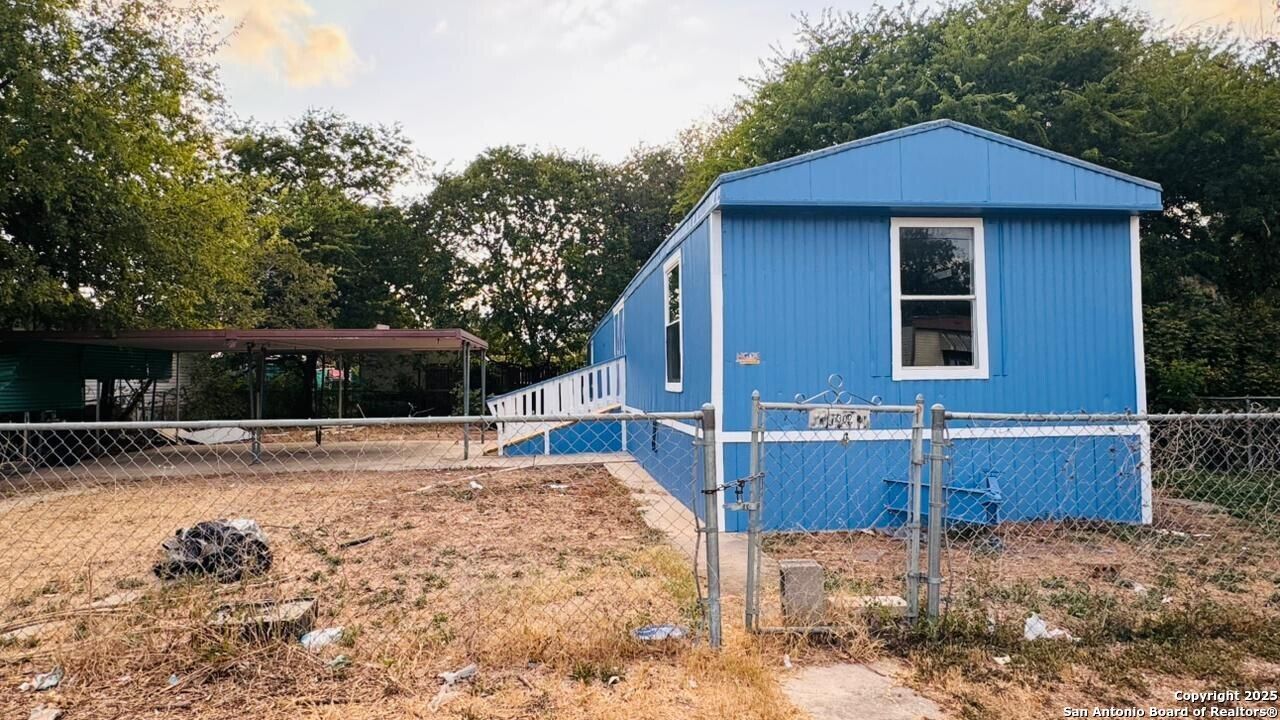 Property Photo: 5302 Cabana Dr TX 78154