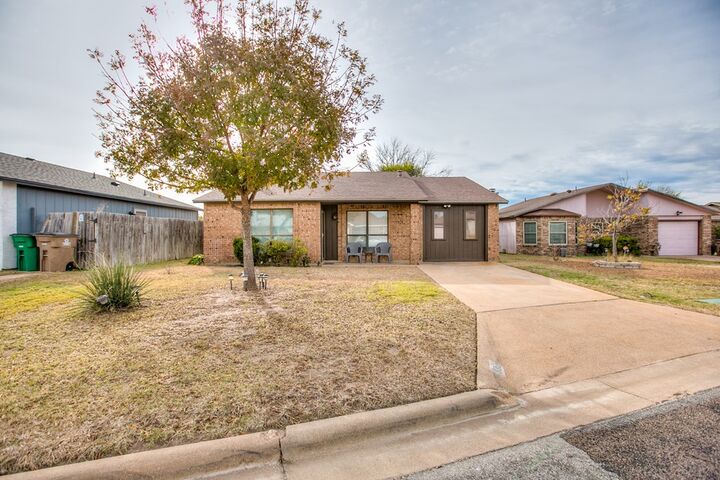 Property Photo: 3321 Ridgemar Dr TX 76903