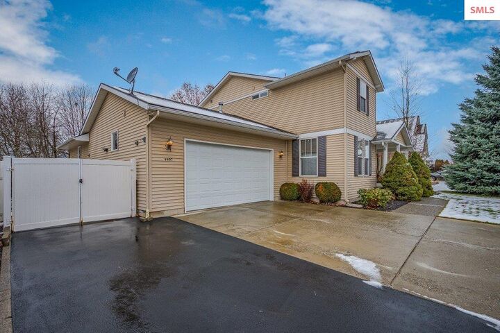 Property Photo:  4407 W Lennox Loop  ID 83815 