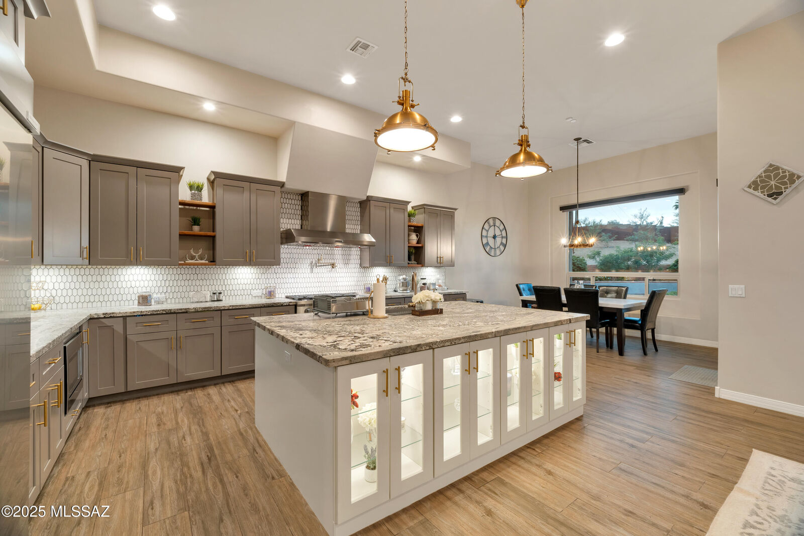 Property Photo:  2155 W National Ridge Place  AZ 85742 