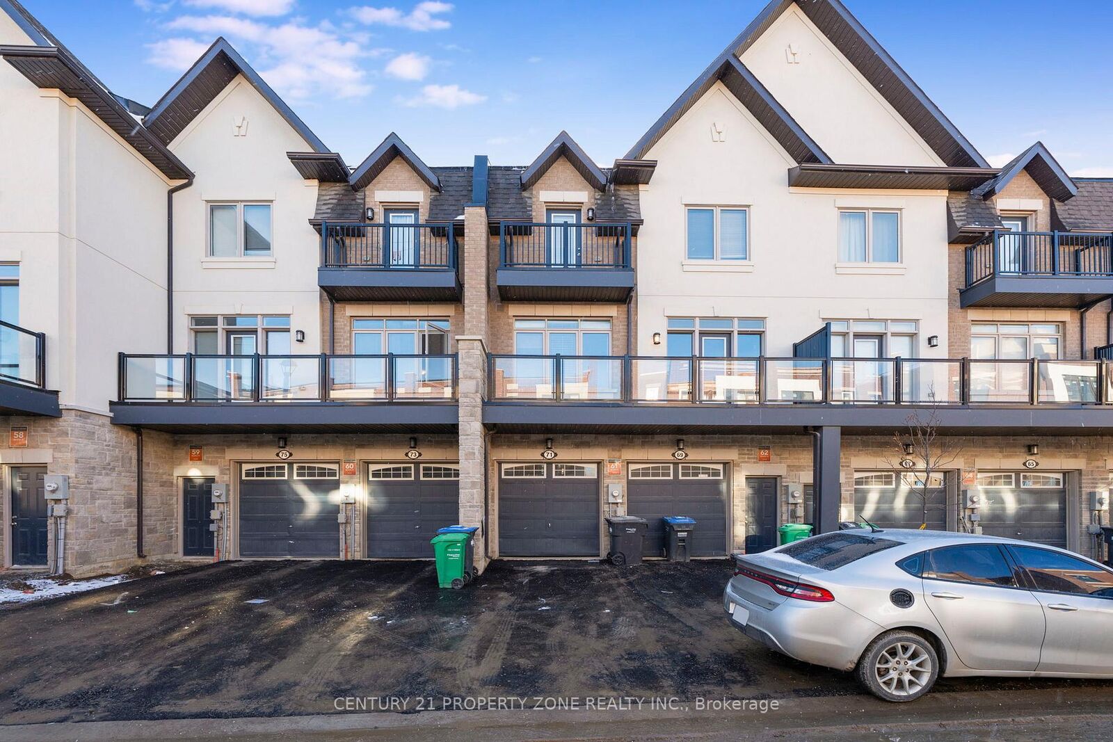 Property Photo: 20-71 Springdale Avenue ON L7C 4L6