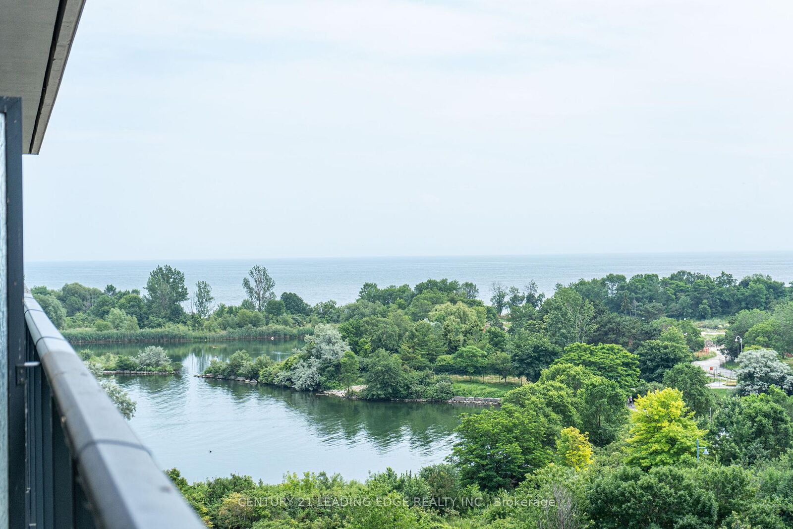 Photo de la propriété: 59 Annie Craig Drive 707 ON M8V 0C5