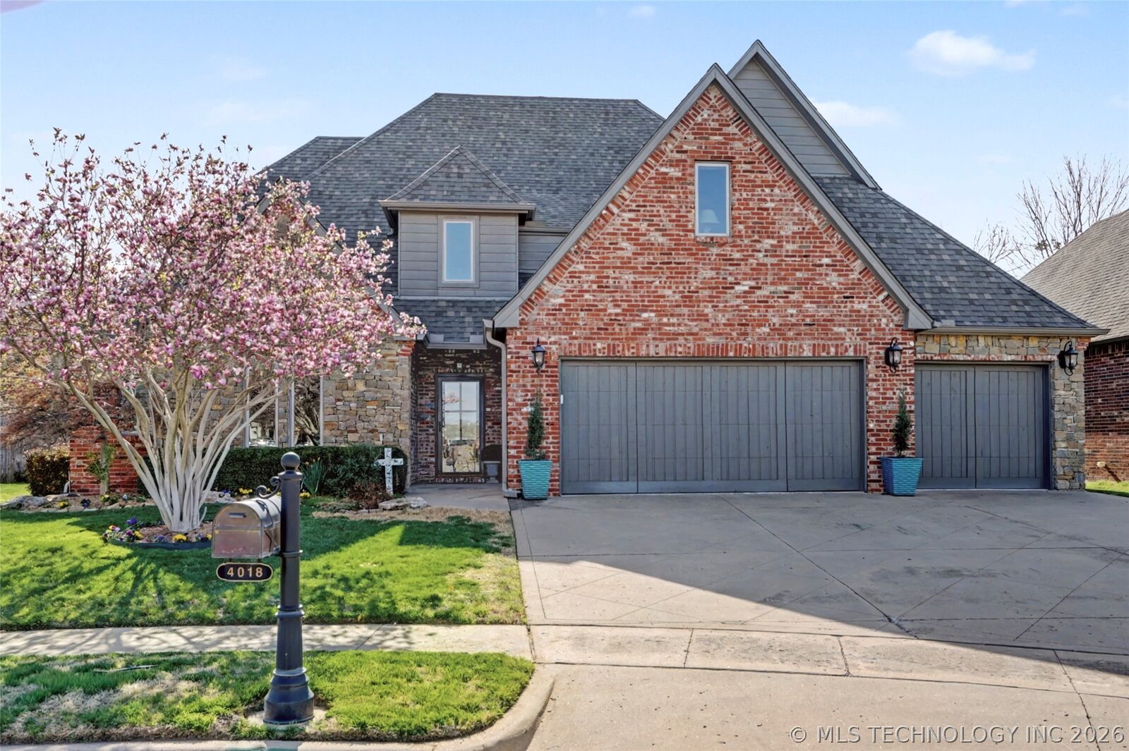 Property Photo:  4018 E 119th Street  OK 74137 